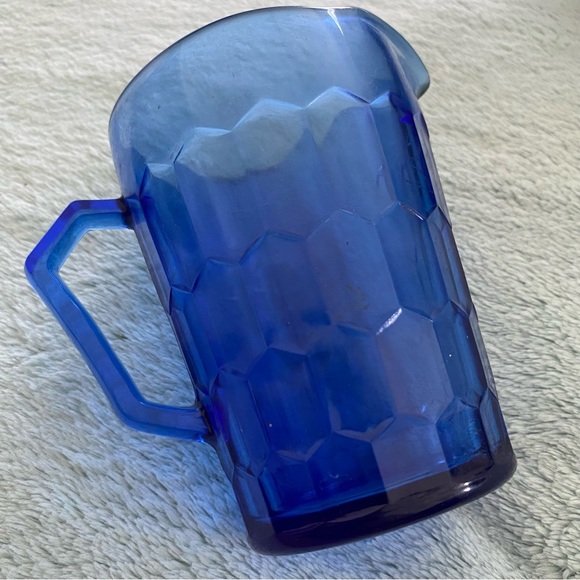 Shirley Temple Pitcher - Picture 3 of 6